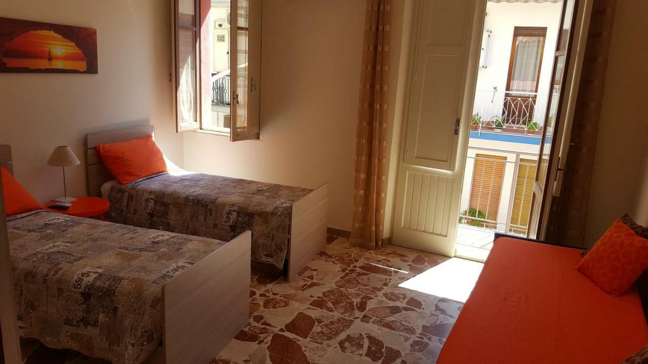 Casa Dany&Olga Lejlighed Giardini Naxos Eksteriør billede
