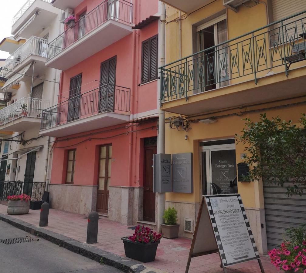 Casa Dany&Olga Lejlighed Giardini Naxos Eksteriør billede
